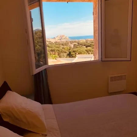 Carpediem * Calvi (Corsica)